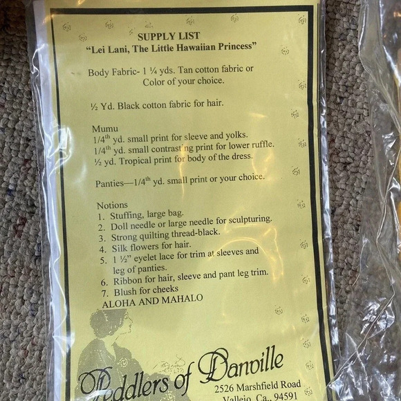 VTG Y2K Art Craft Fabric & Menu Making Hawaiian Princess Doll - Picture 5 of 6